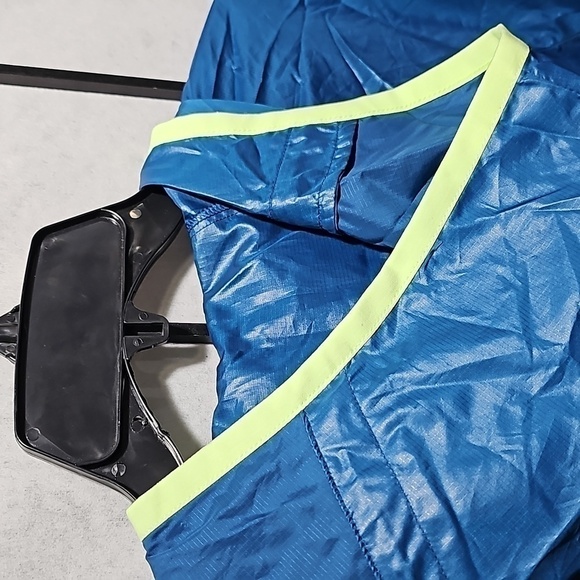 Adidas Windbreaker Jacket Blue Lime Green Small NWT - Picture 6 of 8